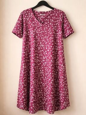 Women's Floral V-Neck Midi Dress in Magenta & White